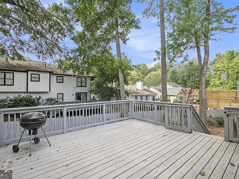 1118 Capital Club Cir — Photo 25