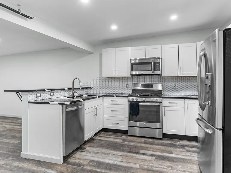 333 Main St #2B — Photo 7