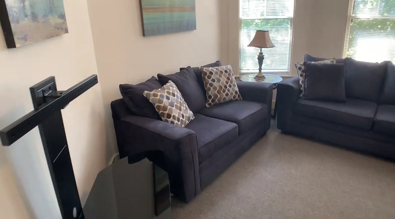 102 Highland Place - 2 — Photo 3