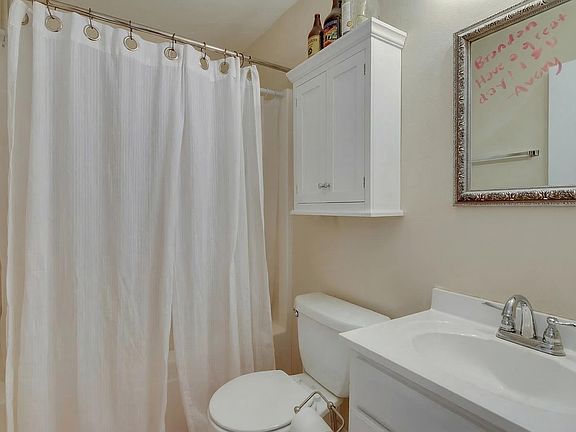 5th image of 1122 Murphy Street