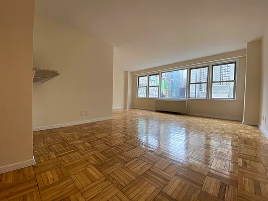 Rented by Bond New York | media 10