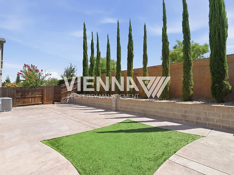 3033 Welton Cir — Photo 19