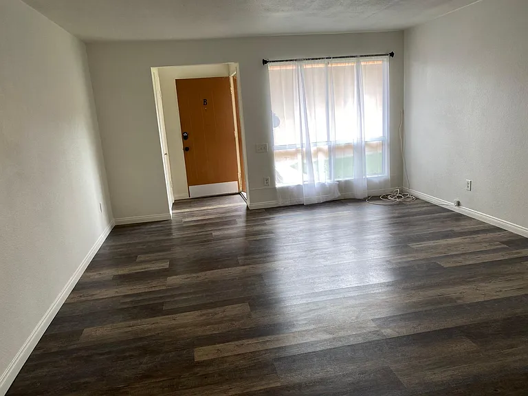 428 W Kelly Ave #B — Photo 6