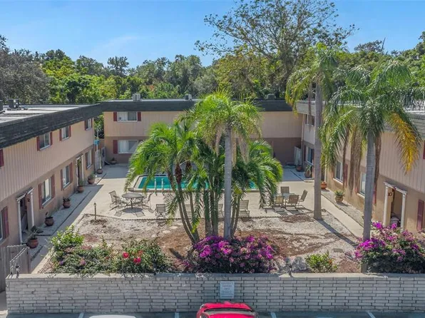 300 6th St N APT 8, Safety Harbor, FL 34695