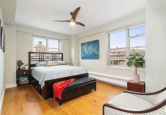5th image of 568 Grand St #J801j802