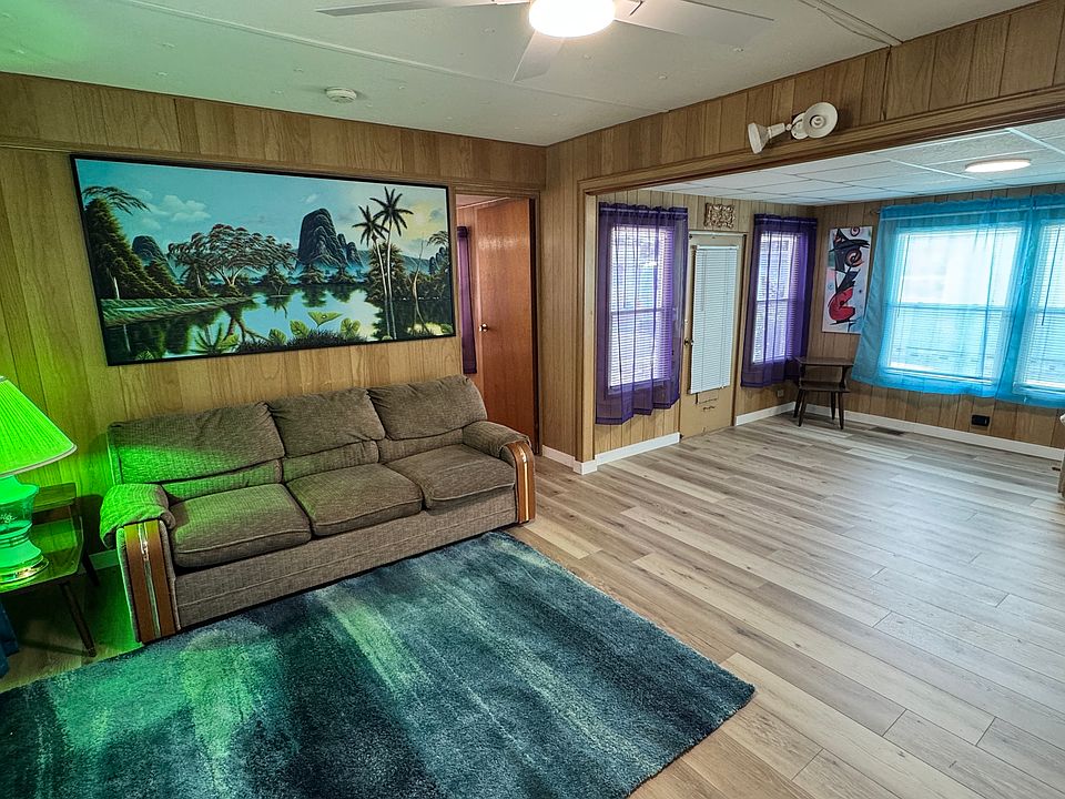 Living Room & Great room, Sofa sleeper too.