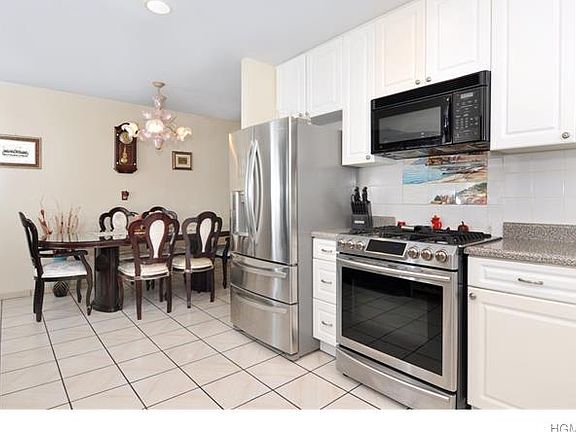 4th image of 571 Kimball Ave