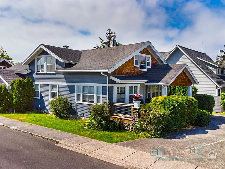 400 N Holladay Dr — Photo 27
