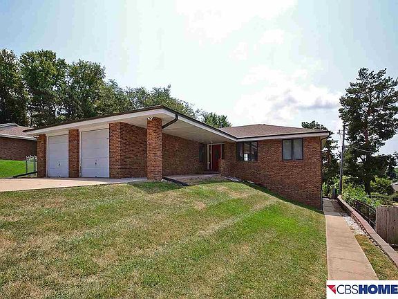 2nd image of 9541 Burdette Cir