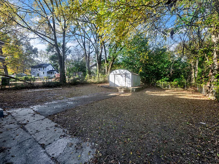 2348 Court R — Photo 5