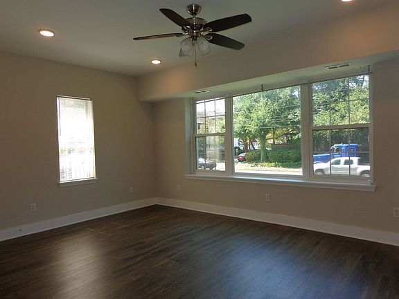 3rd image of 1400 Hampton Blvd #3L