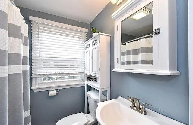 1588 Main St #10 — Photo 18