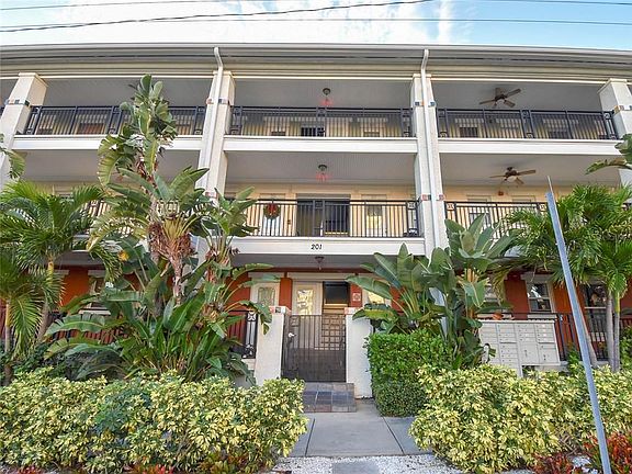 2nd image of 201 6th St S APT 203