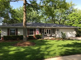 4360 Hoover St, Rolling Meadows, IL 60008