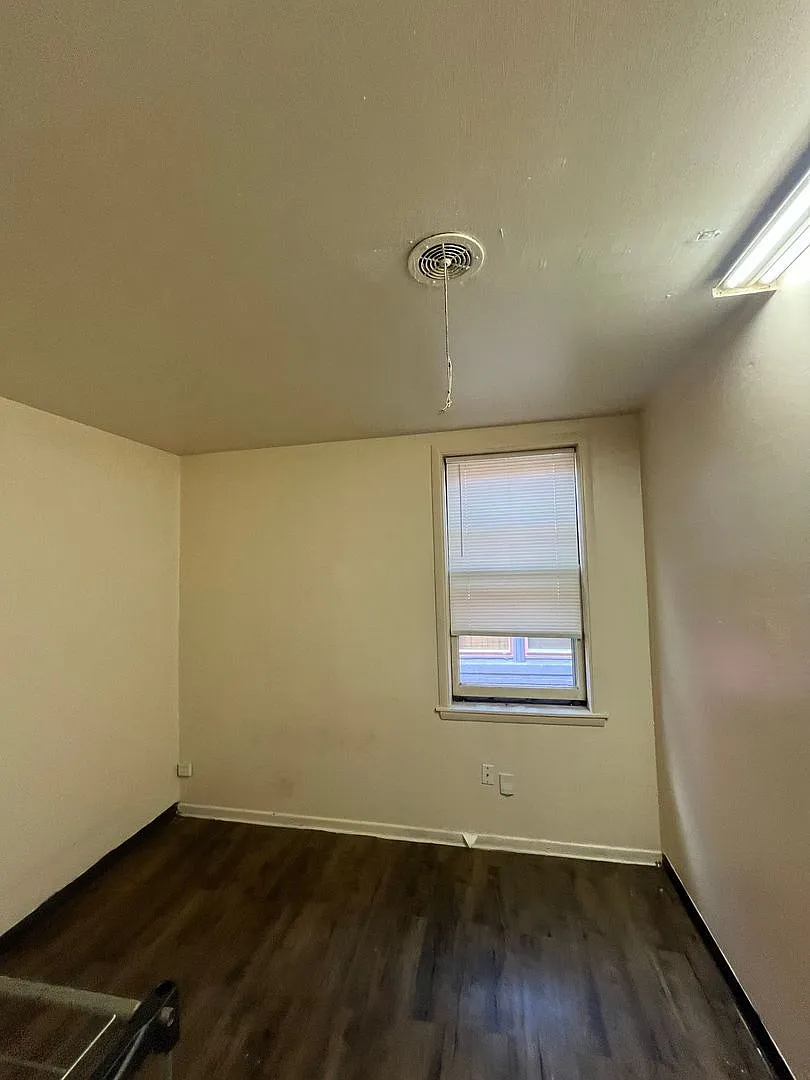 3240-3242 W. National Ave. (Store Front & Rooming House) — Photo 4