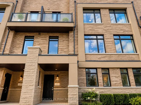 1073 Wheat Boom Dr, Oakville, ON L6H 0V1
