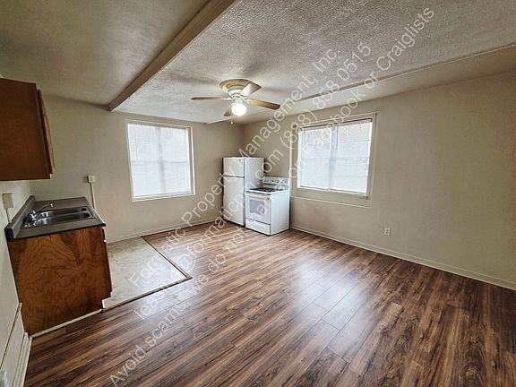 4th image of 323 Hughes St #4