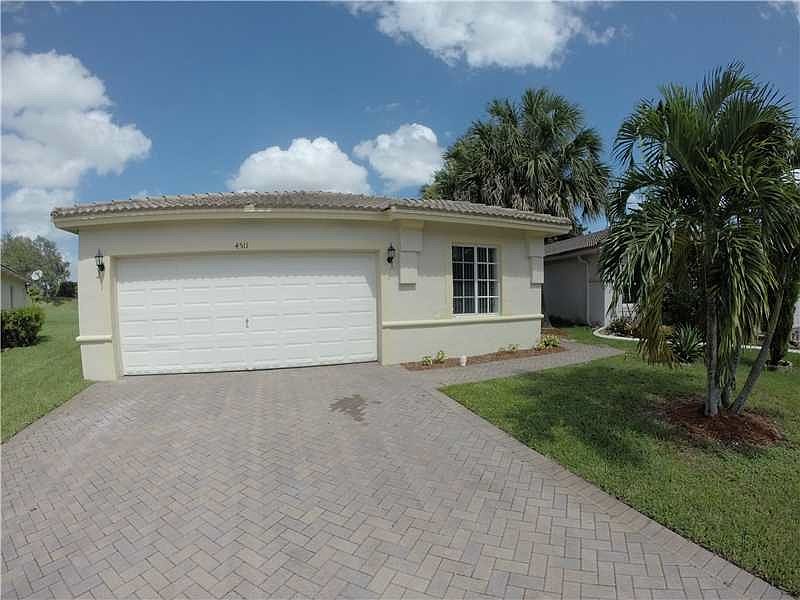 2nd image of 4511 SW 124th Ter