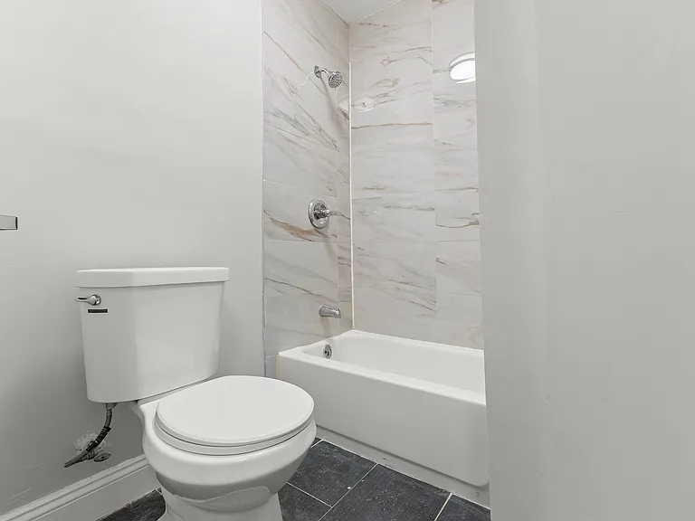 100 3rd St #3 — Photo 8