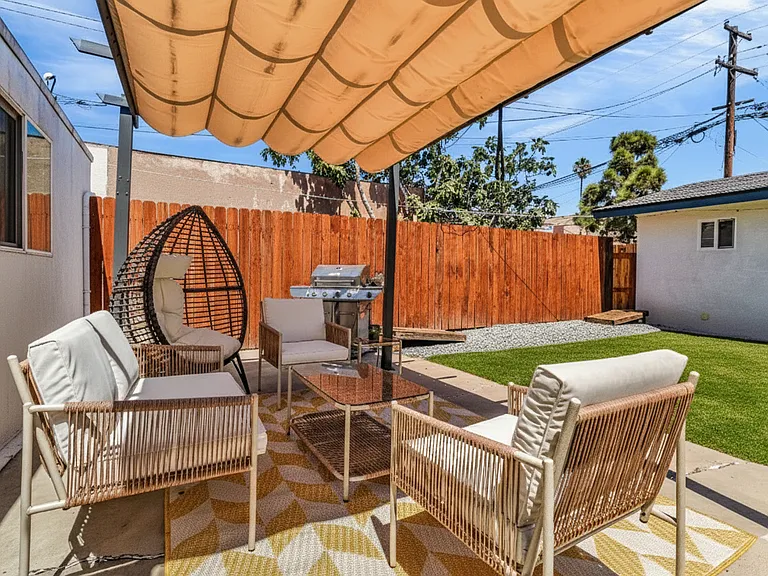4239 Cherokee Ave — Photo 4