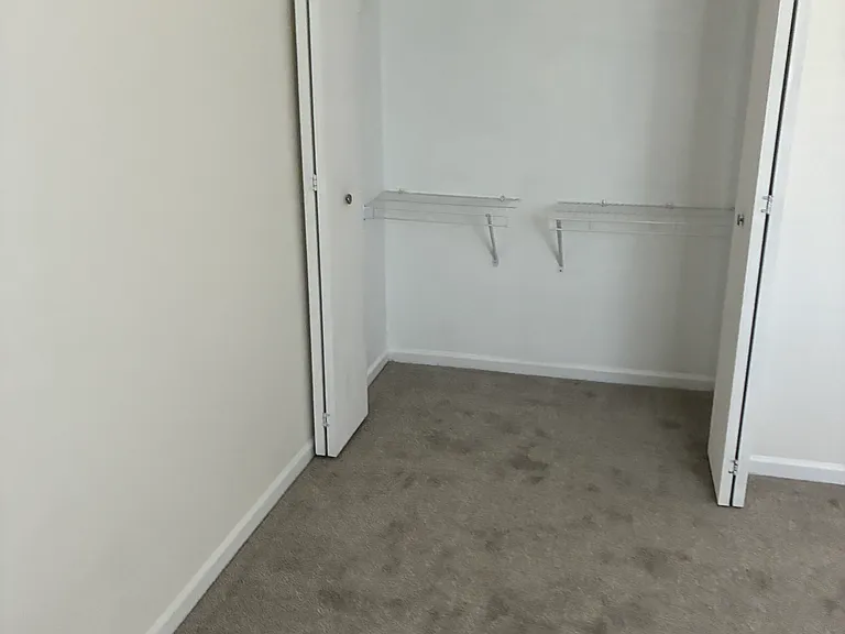 328 Bunker Hill Cir — Photo 10