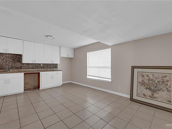 4th image of 3505 N 23rd Ln APT 207