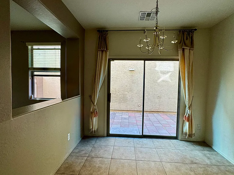 7008 S 7th Ln — Photo 24