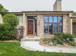 6225 Meyer Rd, Woodridge, IL 60517