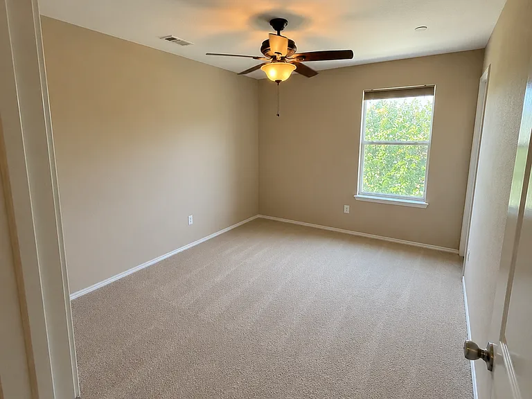 5900 Stone Mountain Rd — Photo 7