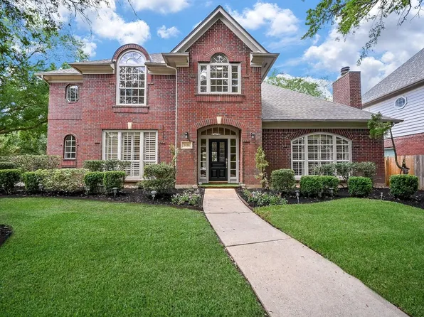 3426 Stoney Mist Dr, Sugar Land, TX 77479