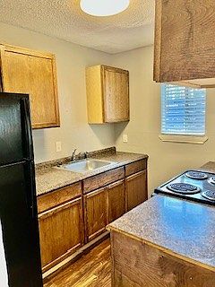 2nd image of 2606 Ektom Dr APT 2