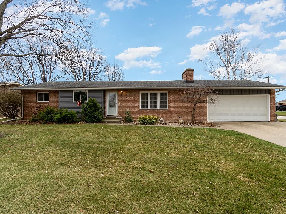 1st image of 2916 Thunderbird Dr