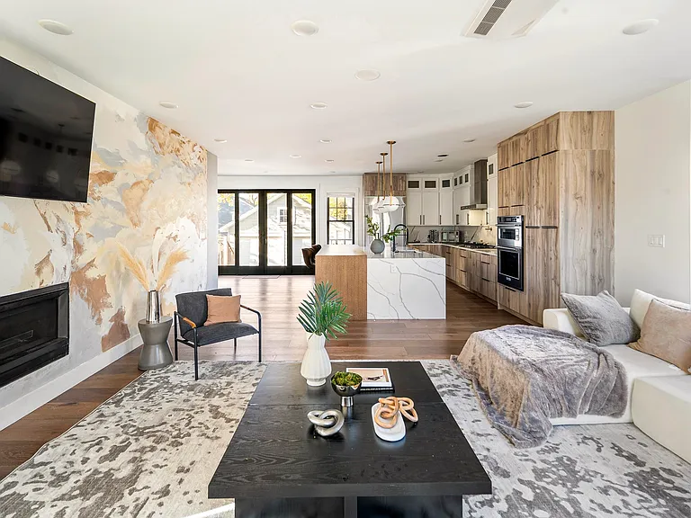 19 Shirley Rd — Photo 4