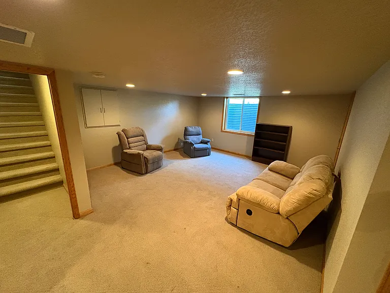1113 Hawkeye St — Photo 32