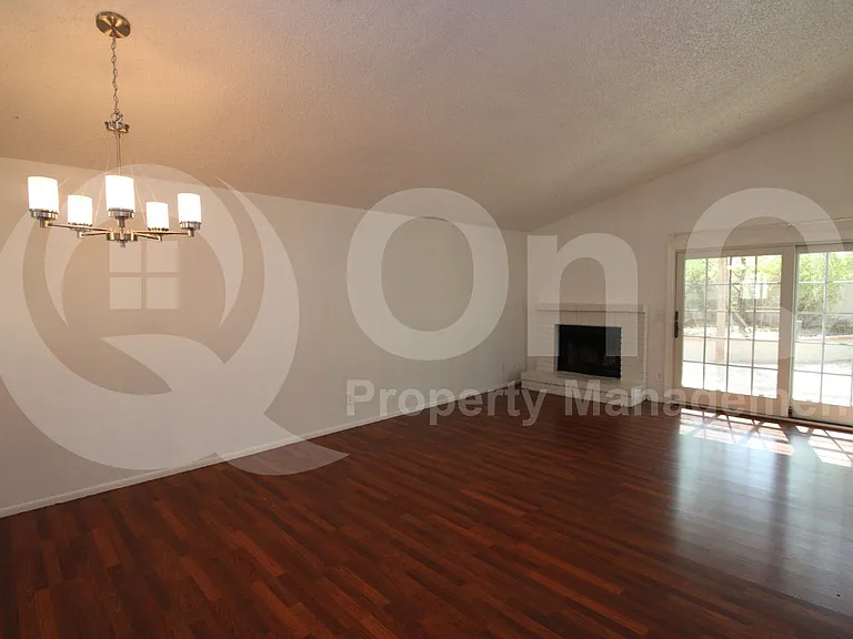 1118 N 87th St — Photo 5