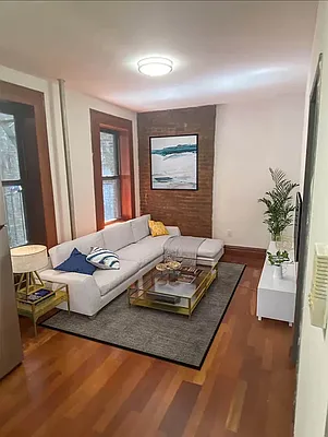 Rented by MOTION New York | media 6