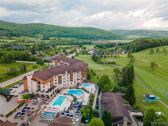 4th image of 6447 Holiday Valley Rd #518-5