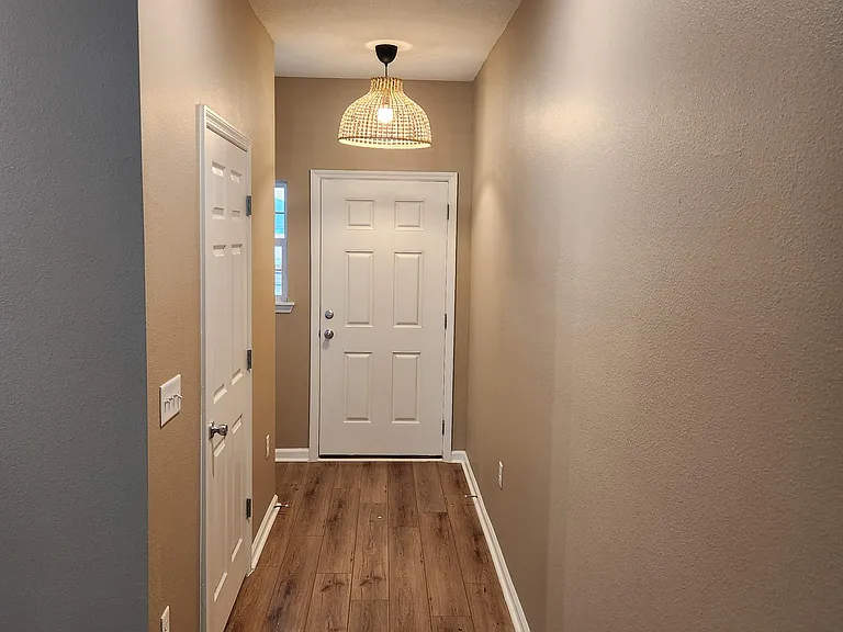 6208 Ryegrass St — Photo 2