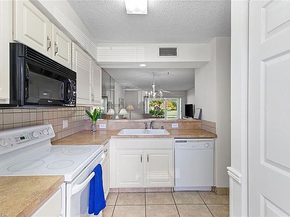3rd image of 259 Quail Forest Blvd APT 106