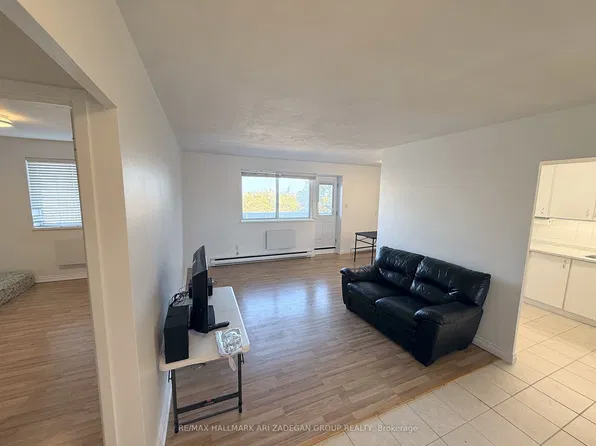 1660 Bloor St #507, Mississauga, ON L4X 1R9