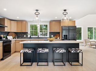 1 Silversmith Way, Billerica, MA 01821