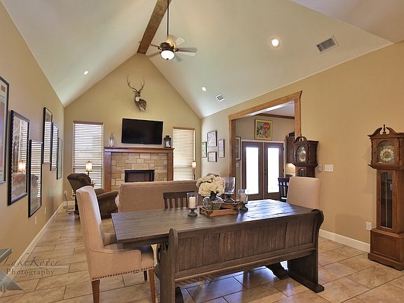 2nd image of 4025 Hill Country Dr