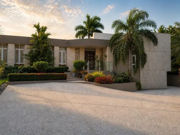 A31 Ingeniero Roberto Arana St, Guaynabo, PR 00969