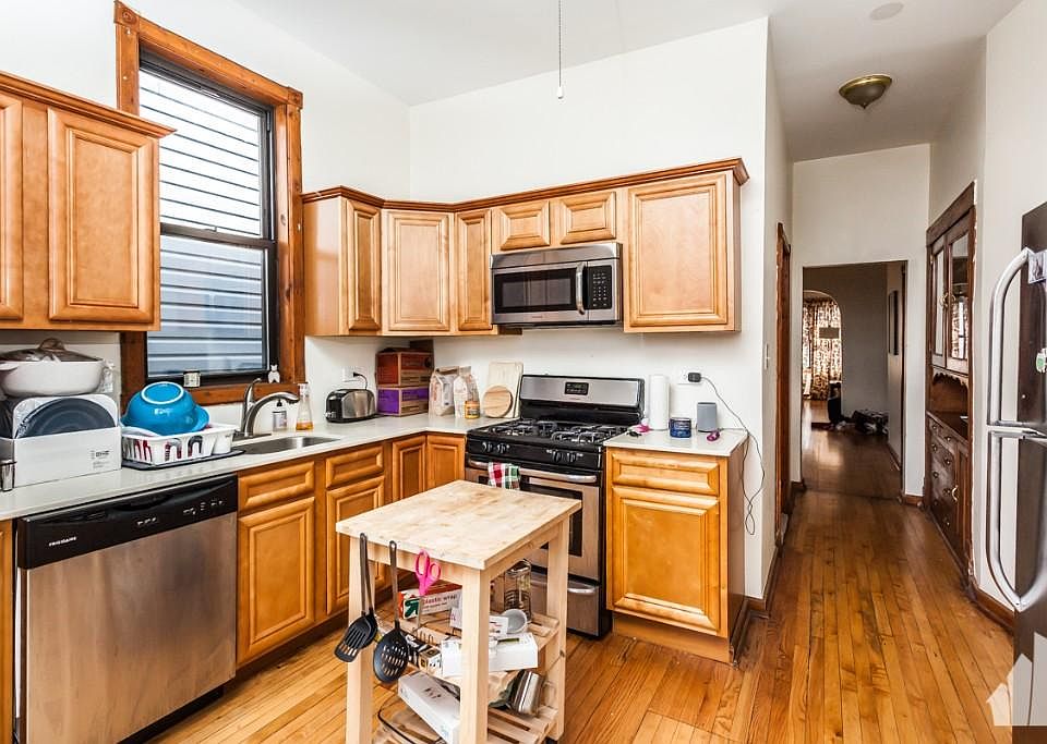 1st image of 2827 N Milwaukee Ave #1JC