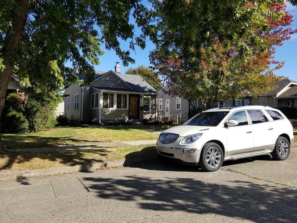 1st image of 942 E Berwyn St