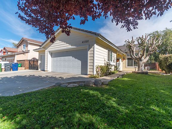 4th image of 45520 Pickford Ave