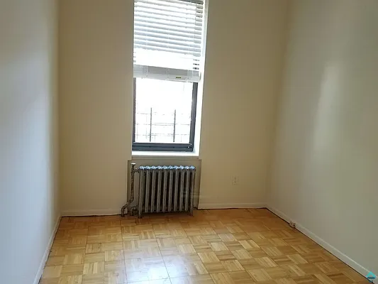 Rented by EXR | media 17