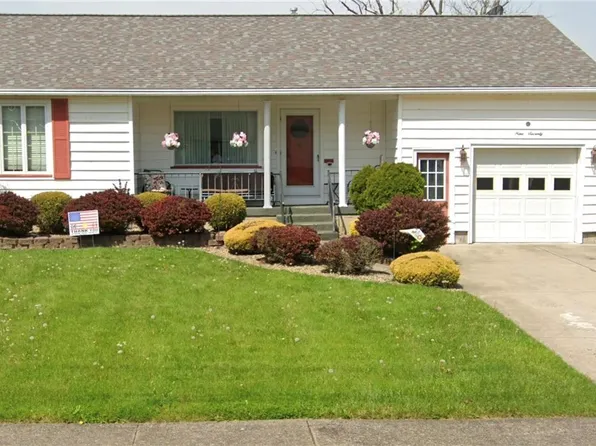 970 N Ward Ave, Girard, OH 44420