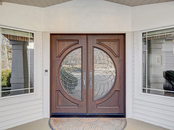 3rd image of 6374 Goose Lake Dr