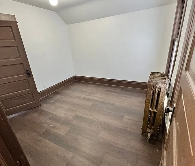 1021 Charles Ave #1 — Photo 4